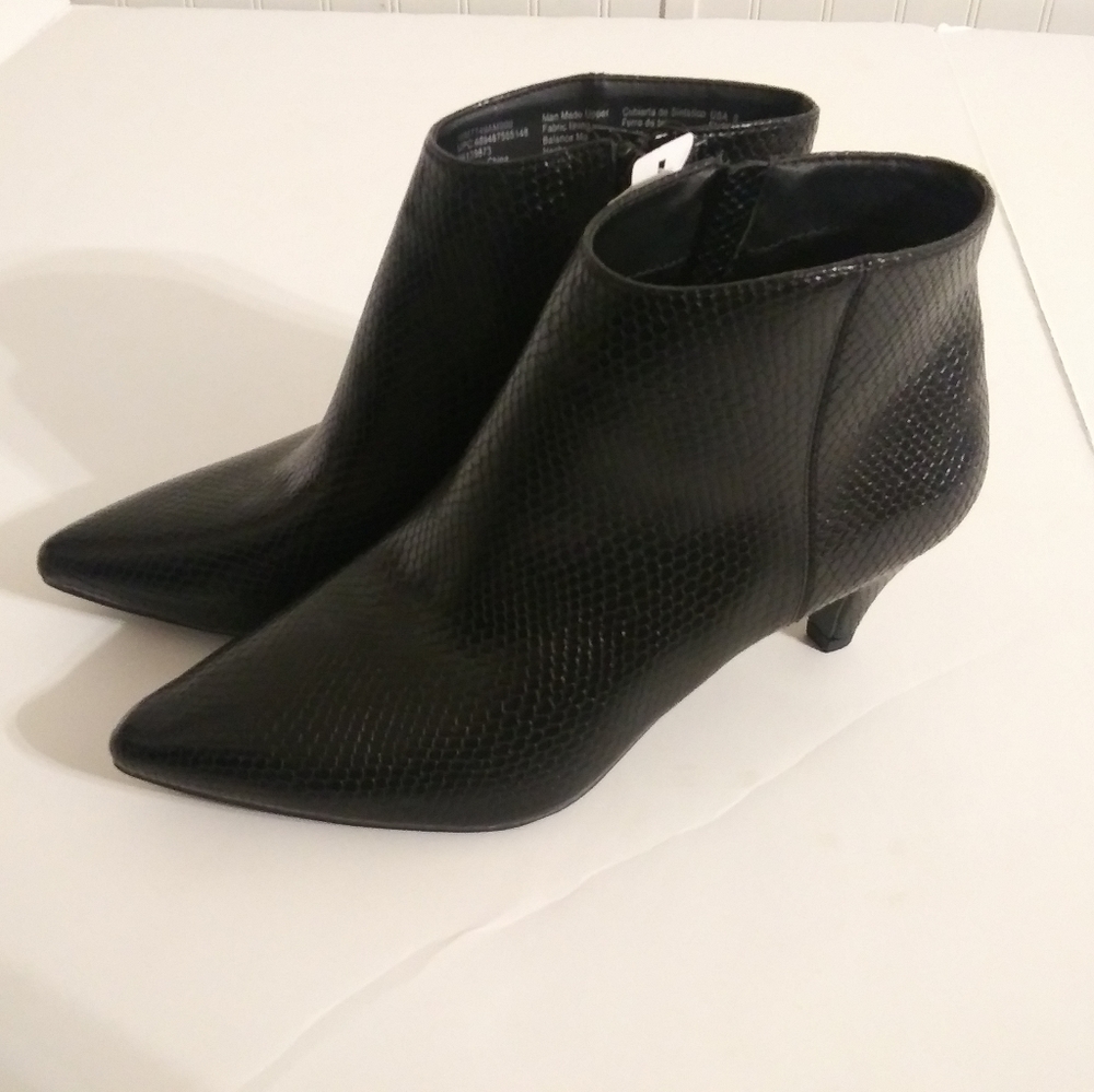 Time & Tru Black Faux Snakeskin Kitten Booties